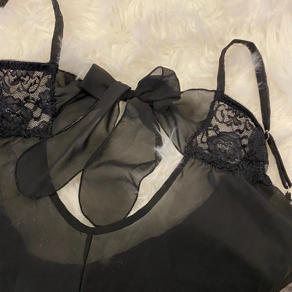 NWOT Black Lacey Lingerie w/ Bow On Back Keyhole